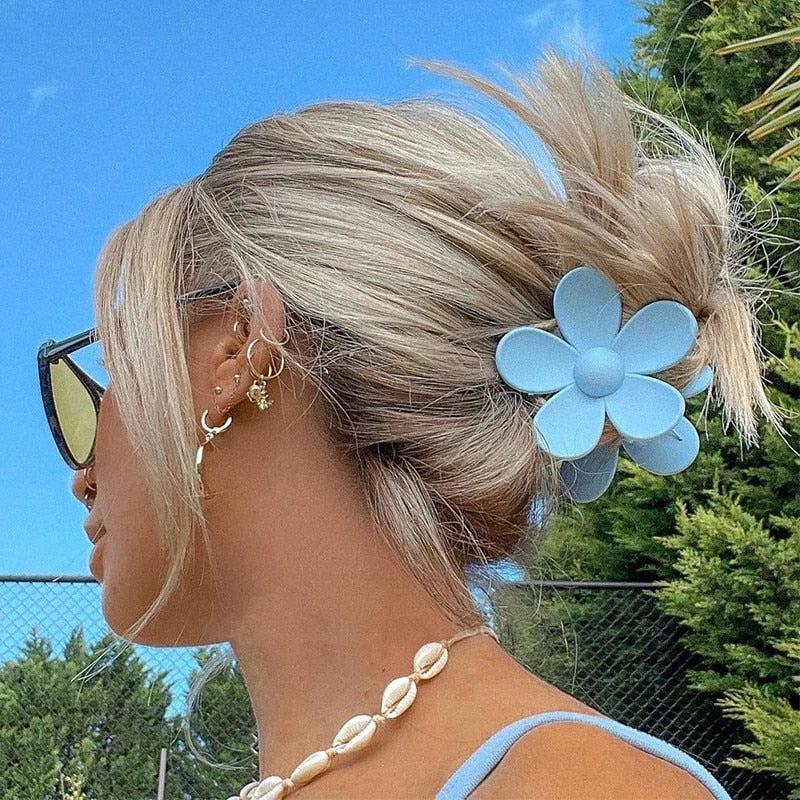 Retro Y2K Flower Shaped Hair Clip - Perfect for 90s and Grunge Outfits