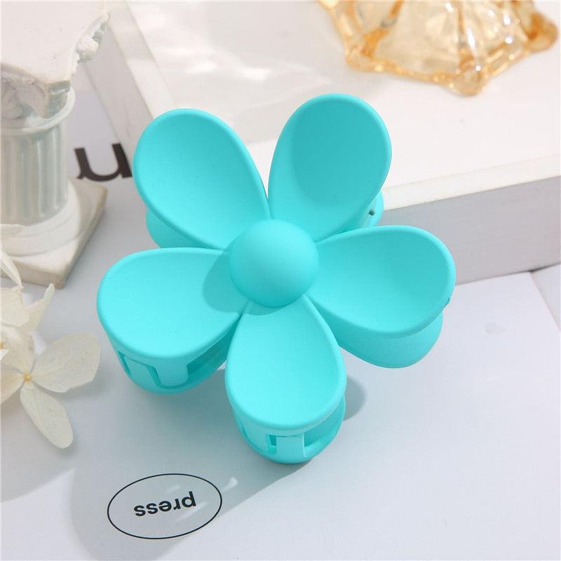 Retro Y2K Flower Shaped Hair Clip - Perfect for 90s and Grunge Outfits