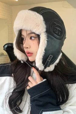 Vintage Faux Fur Aviator Hat - Retro Y2K Fashion Accessory for Grunge & 90s Outfits