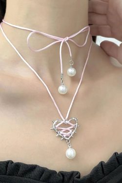 Y2K Coquette Barbed Heart Bow Tie Necklace - Retro 90s Grunge Style Accessory