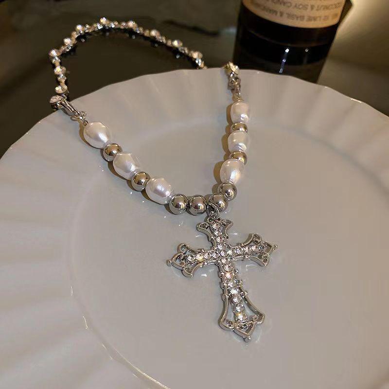 Y2K Retro Style Cross Pearl Necklace - Perfect for 90s and Grunge Outfits