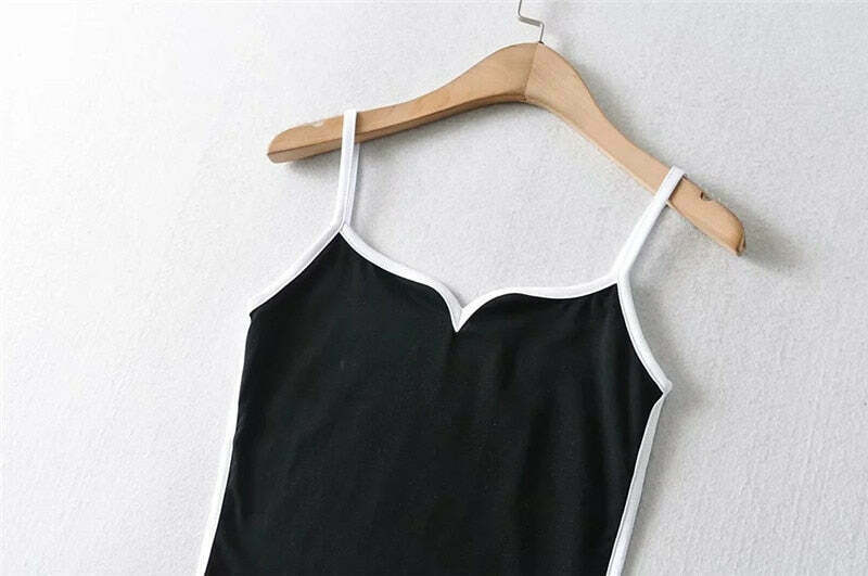 Coquette Aesthetic Ellin Hearted Neckline Cami - Y2K Fashion Grunge Style Cute Tops