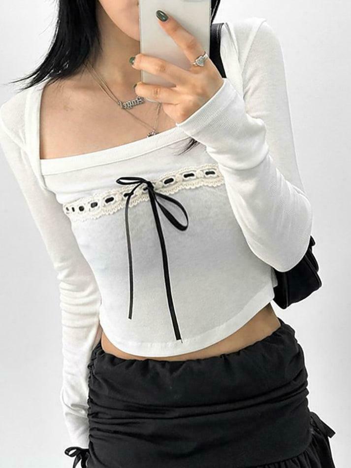 Coquette Aesthetic Lace Panel Square-Neck Crop Top with Bow Accent