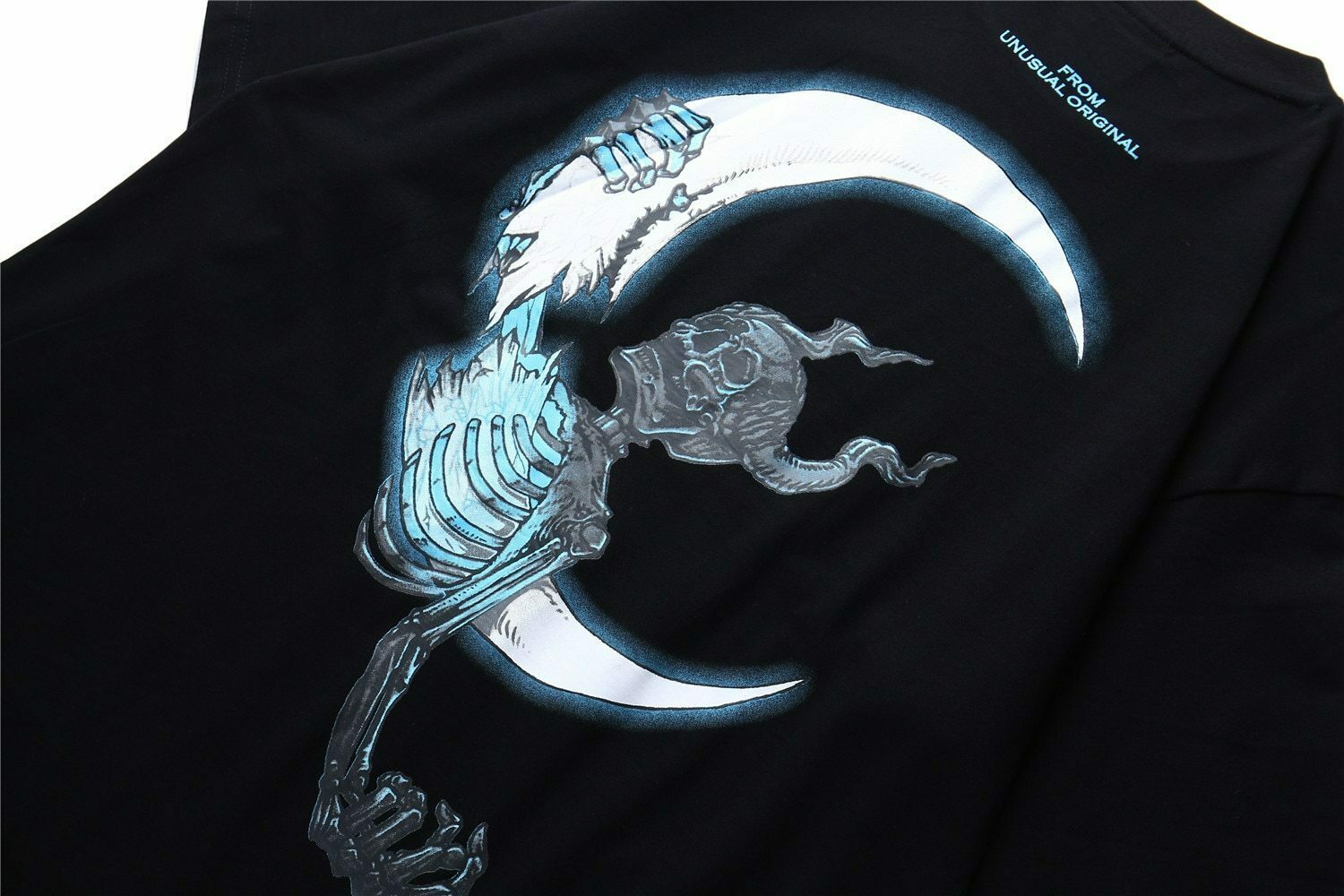 Coquette Aesthetic Lightning Tee: Y2K Fashion with Grunge Style & Pastel Goth Vibes