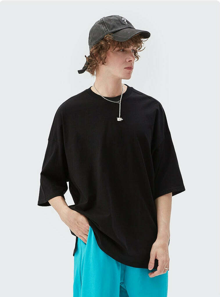 Coquette Aesthetic Oversized Tee: Y2K Fashion with Grunge & Pastel Goth Vibes