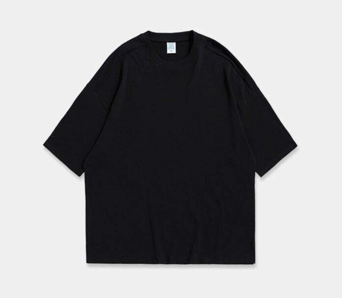 Coquette Aesthetic Oversized Tee: Y2K Fashion with Grunge & Pastel Goth Vibes