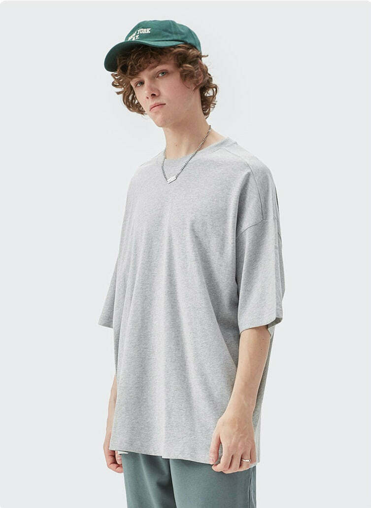 Coquette Aesthetic Oversized Tee: Y2K Fashion with Grunge & Pastel Goth Vibes