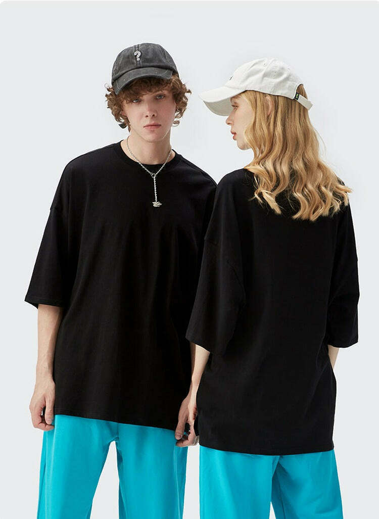 Coquette Aesthetic Oversized Tee: Y2K Fashion with Grunge & Pastel Goth Vibes