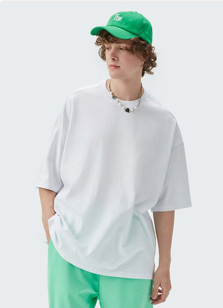 Coquette Aesthetic Oversized Tee: Y2K Fashion with Grunge & Pastel Goth Vibes
