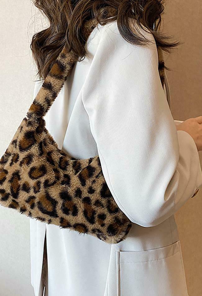Coquette Aesthetic Plush Shoulder Bag - Y2K Fashion Statement with Grunge and Pastel Goth Vibes