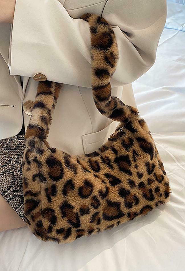 Coquette Aesthetic Plush Shoulder Bag - Y2K Fashion Statement with Grunge and Pastel Goth Vibes