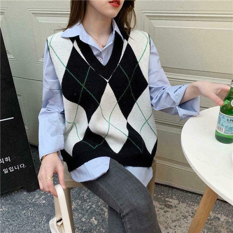 Coquette Aesthetic Runaway Oversized Sweater Vest in Y2K Fashion Style