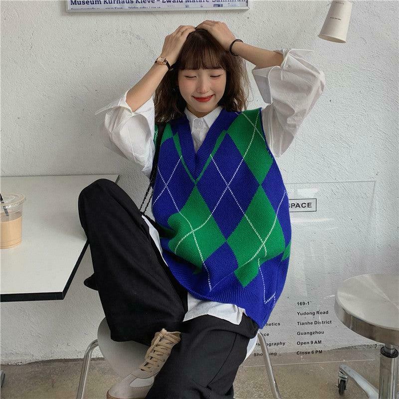 Coquette Aesthetic Runaway Oversized Sweater Vest in Y2K Fashion Style