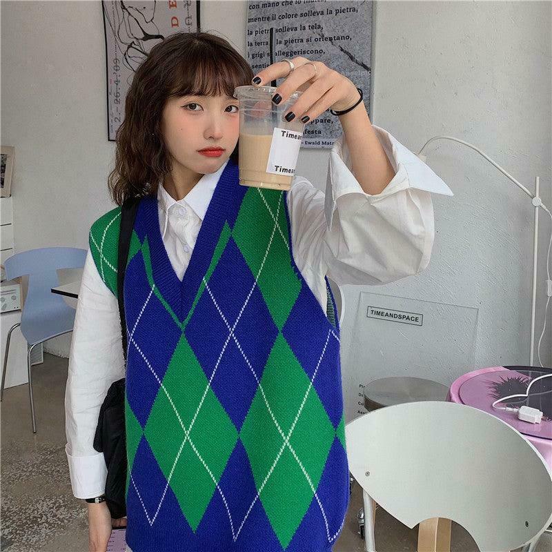 Coquette Aesthetic Runaway Oversized Sweater Vest in Y2K Fashion Style