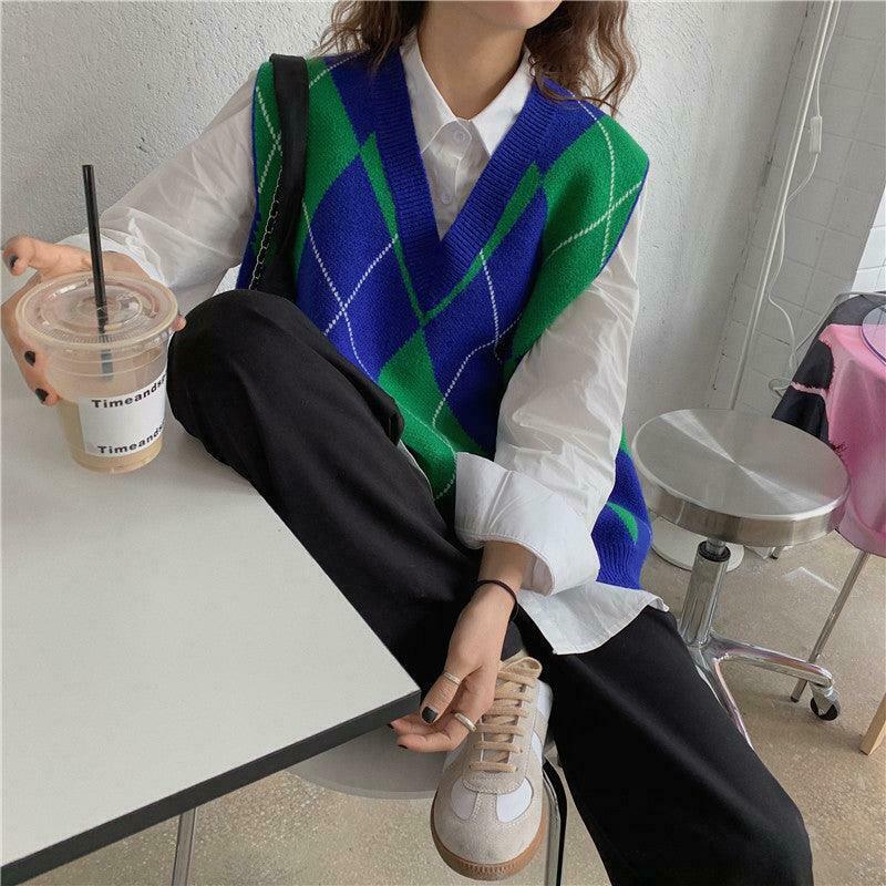 Coquette Aesthetic Runaway Oversized Sweater Vest in Y2K Fashion Style