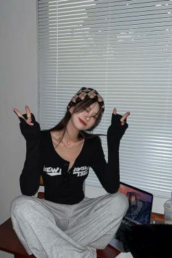 Coquette Aesthetic Street Art Symphony Long Sleeves Top - Y2K Fashion Grunge Style