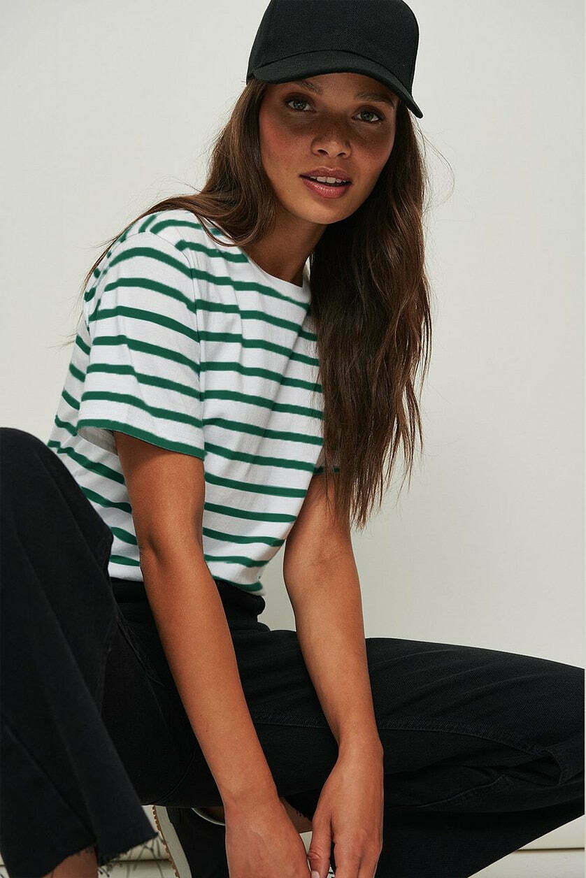 Coquette Aesthetic Striped Loose T-Shirt for Y2K Fashion Enthusiasts