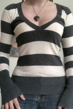 Coquette Aesthetic Striped Sweater: Y2K Fashion Slim-Fit Top for Women