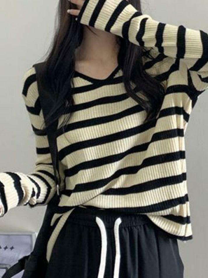 Coquette Aesthetic V-Neck Stripe Knit Sweater - Y2K Fashion Women's Clothing
