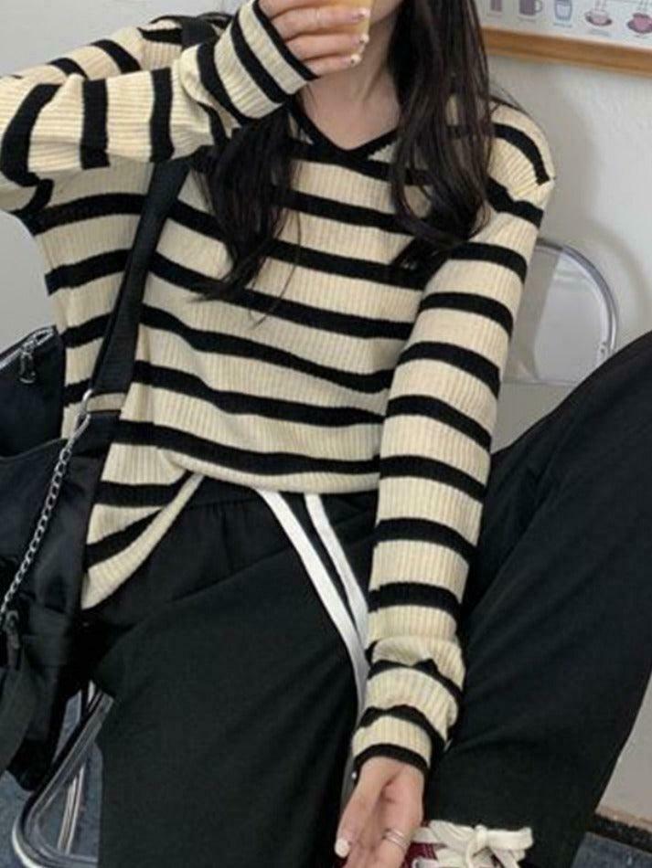 Coquette Aesthetic V-Neck Stripe Knit Sweater - Y2K Fashion Women's Clothing