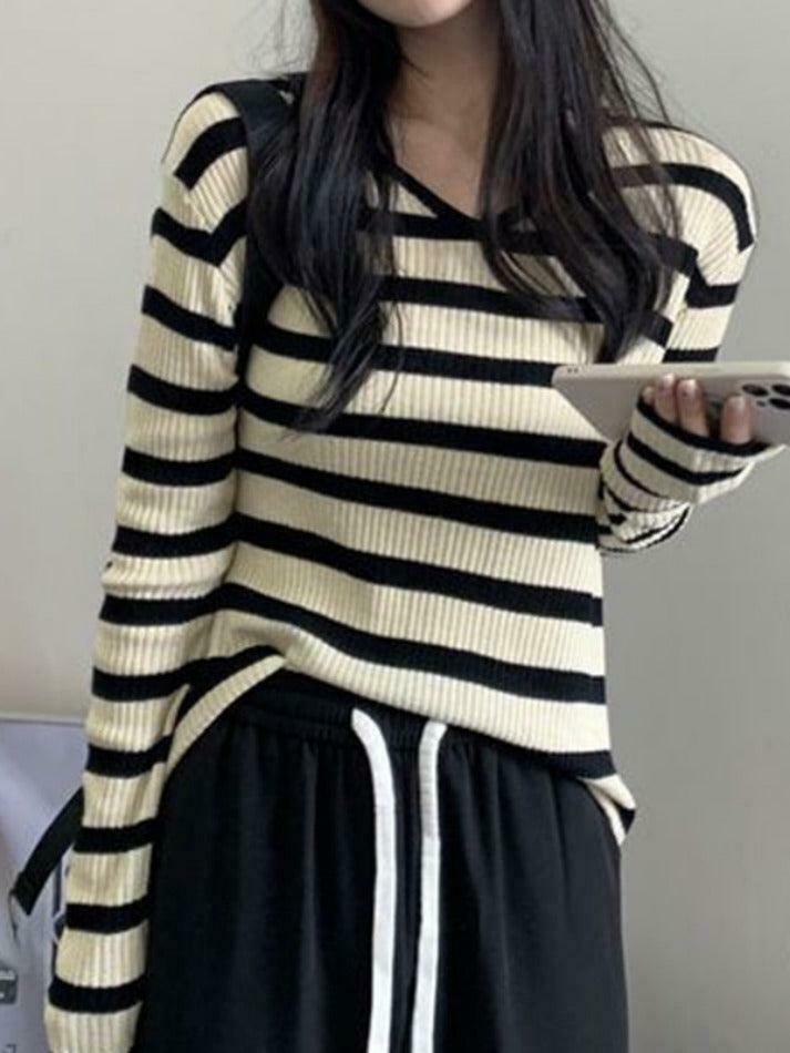 Coquette Aesthetic V-Neck Stripe Knit Sweater - Y2K Fashion Women's Clothing