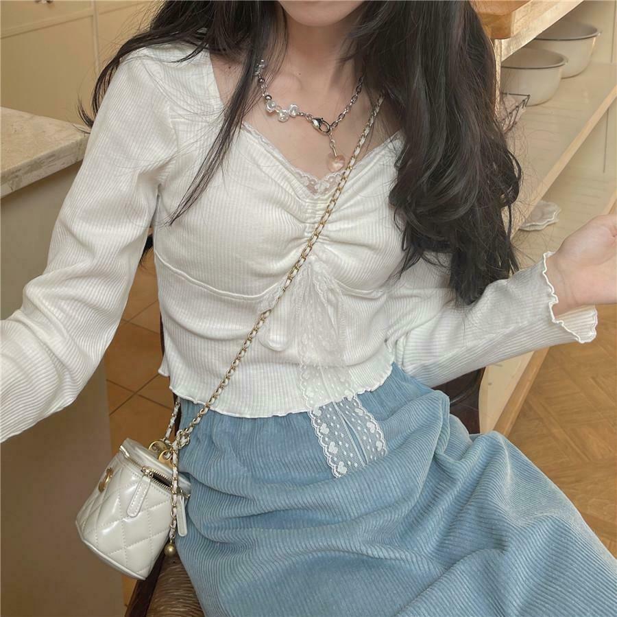 Coquette Aesthetic Vintage T-Shirt with Y2K Style and Grunge Vibes