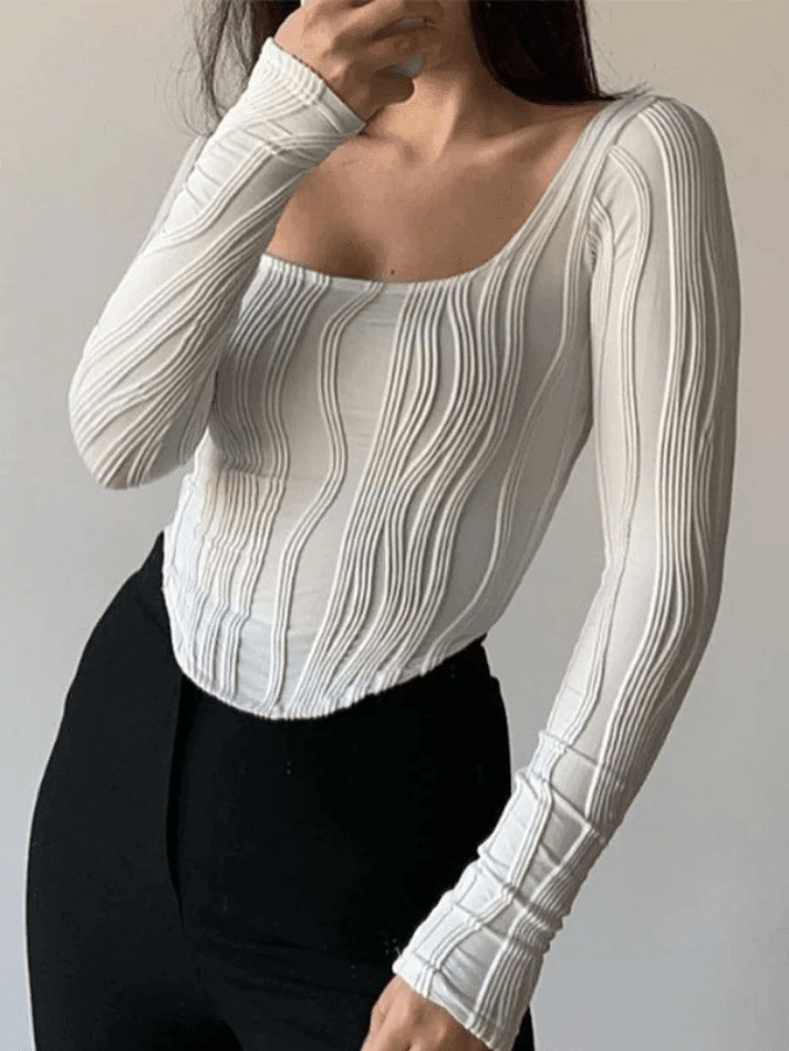 Coquette Aesthetic White Crop Top: Y2K Fashion with Grunge & Pastel Goth Vibes