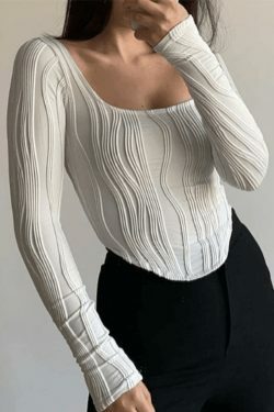 Coquette Aesthetic White Crop Top: Y2K Fashion with Grunge & Pastel Goth Vibes