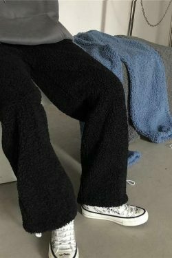 Cozy Sherpa Cargo Pants for Women - Y2K Fashion Aesthetic with a Grunge Twist