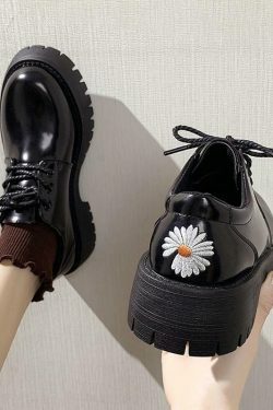 Daisy Grunge Shoes - Y2K Aesthetic Footwear for Women with a Coquette Twist