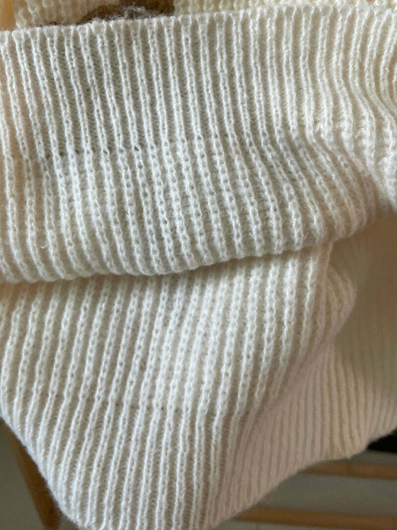 Dusty Bear Knit Pullover - Y2K Aesthetic with Grunge & Coquette Style