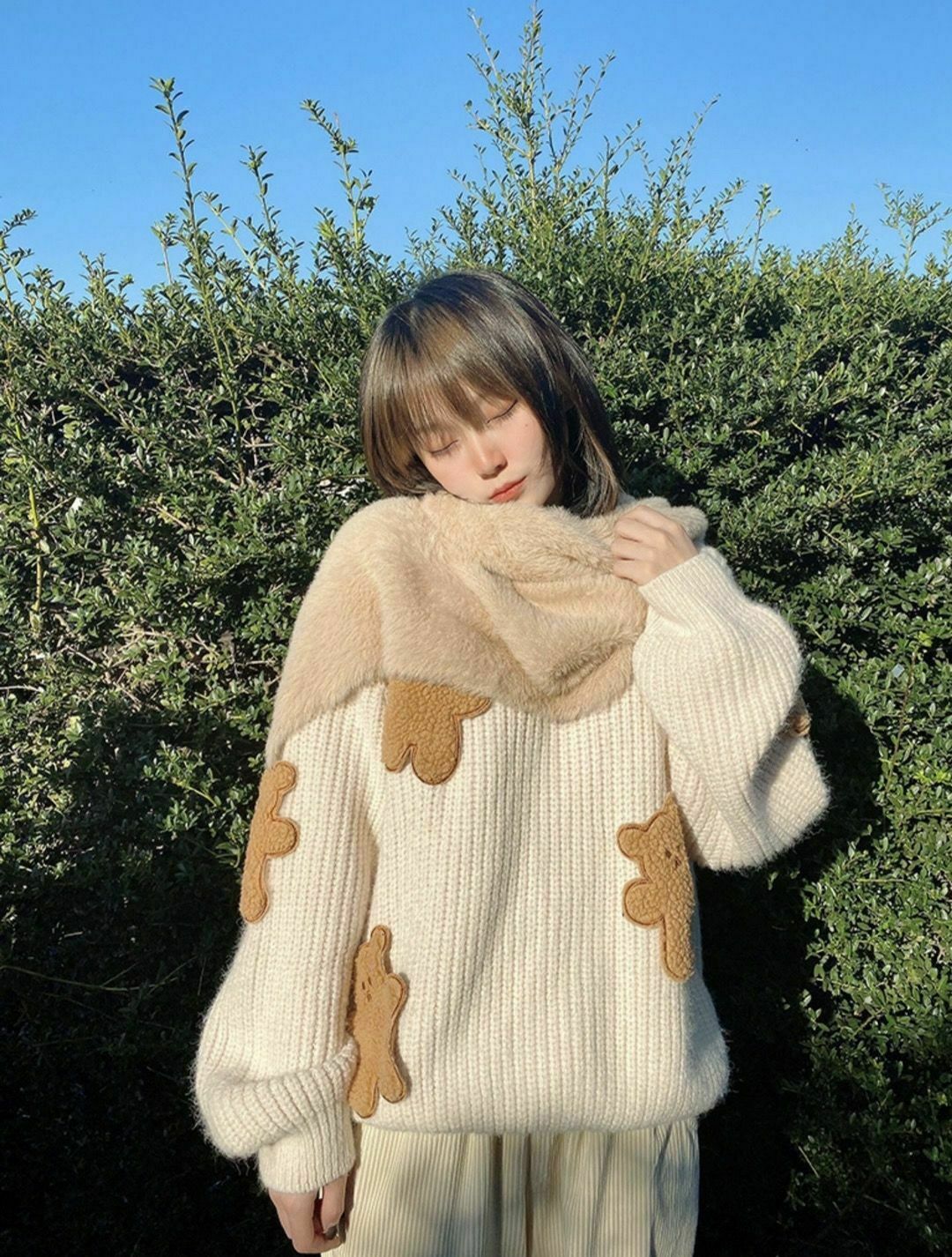 Dusty Bear Knit Pullover - Y2K Aesthetic with Grunge & Coquette Style