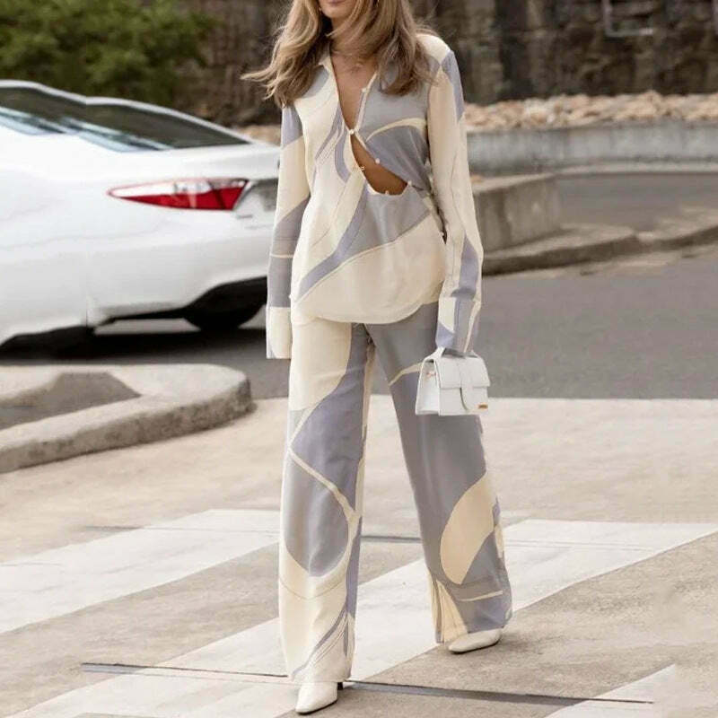 French V-neck Ripped Long Suit for Women: Y2K Fashion Statement with Coquette Aesthetic