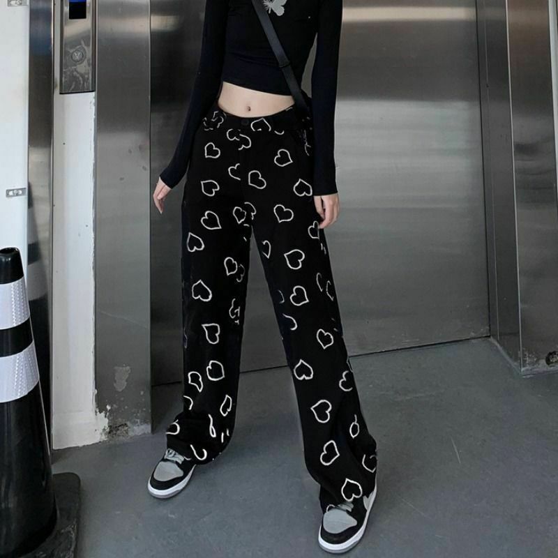 Heart Print Black Grunge Aesthetic Cargo Skirt for Women - Y2K Fashion Outfit