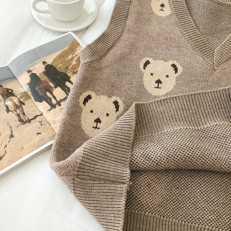 Kare Bear Printed Vest - Y2K Fashion Coquette Aesthetic Grunge Style Cute Tops Pastel Goth