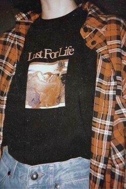 Lust For Life Y2K Aesthetic T-Shirt: Coquette & Grunge Style, Cute Tops & Cargo Skirt