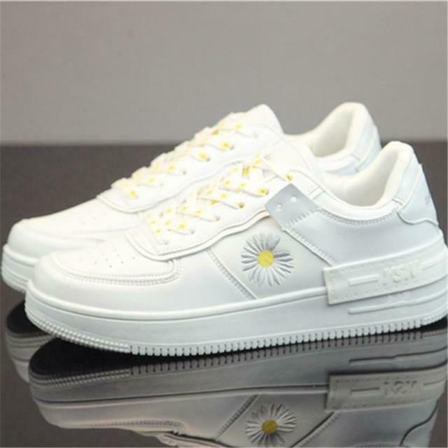 Pastel Coloured Daisy Sneakers - Y2K Fashion for Women with Coquette and Grunge Aesthetic Vibes