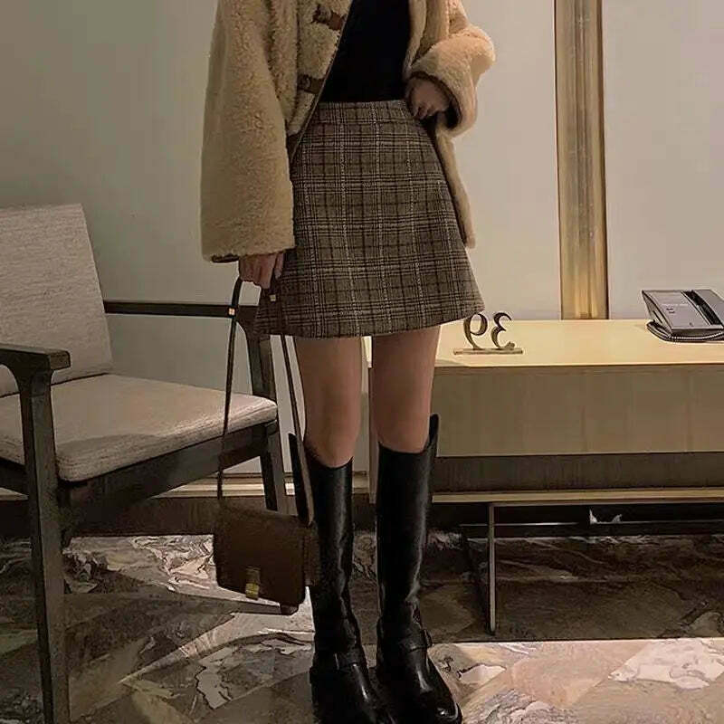 Plaid Sway & Chic Mini Skirt - Y2K Fashion Statement with Coquette Aesthetic Twist