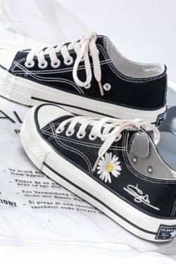 Purple & Black Lace-Up Sneakers with Daisy Decor - Y2K Fashion Aesthetic Women's Shoes
