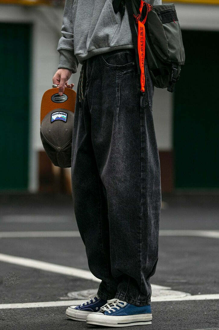 REKNAT Tapered Jeans with Keychain - Y2K Fashion Staple for Coquette Aesthetic Enthusiasts