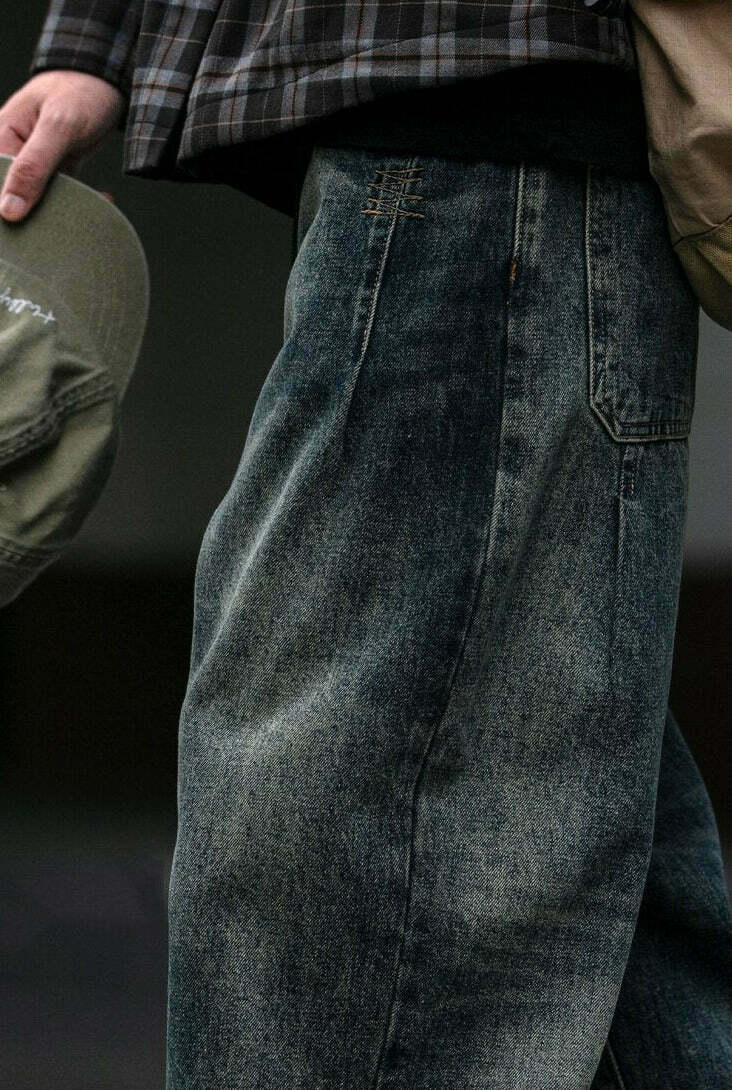 REKNAT Tapered Jeans with Keychain - Y2K Fashion Staple for Coquette Aesthetic Enthusiasts