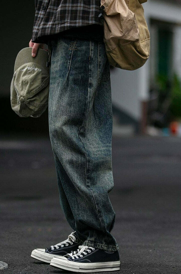 REKNAT Tapered Jeans with Keychain - Y2K Fashion Staple for Coquette Aesthetic Enthusiasts