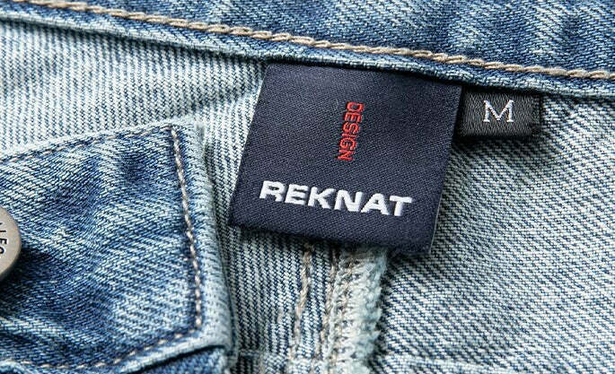 REKNAT Tapered Jeans with Keychain - Y2K Fashion Staple for Coquette Aesthetic Enthusiasts