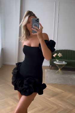 Ruffled flower one-shoulder dress with bud waist - Y2K fashion statement for women's niche style