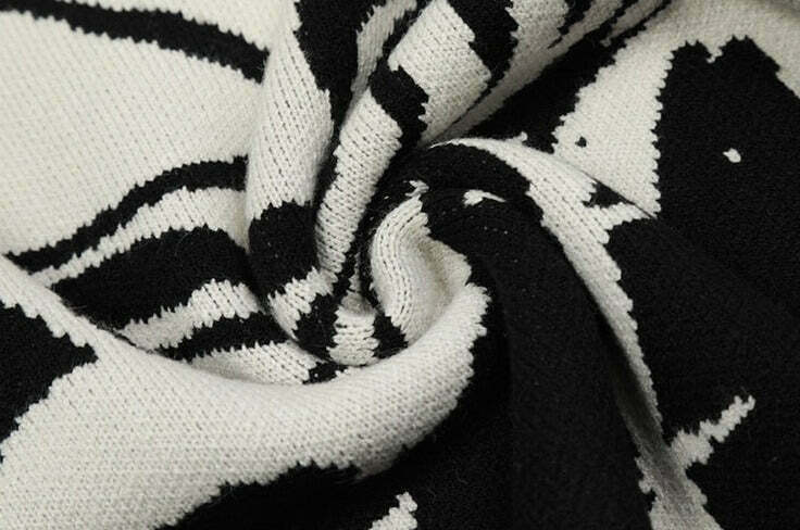 Skeleton Kiss Graphic Sweater - Y2K Aesthetic Coquette Style - Grunge Fashion Statement
