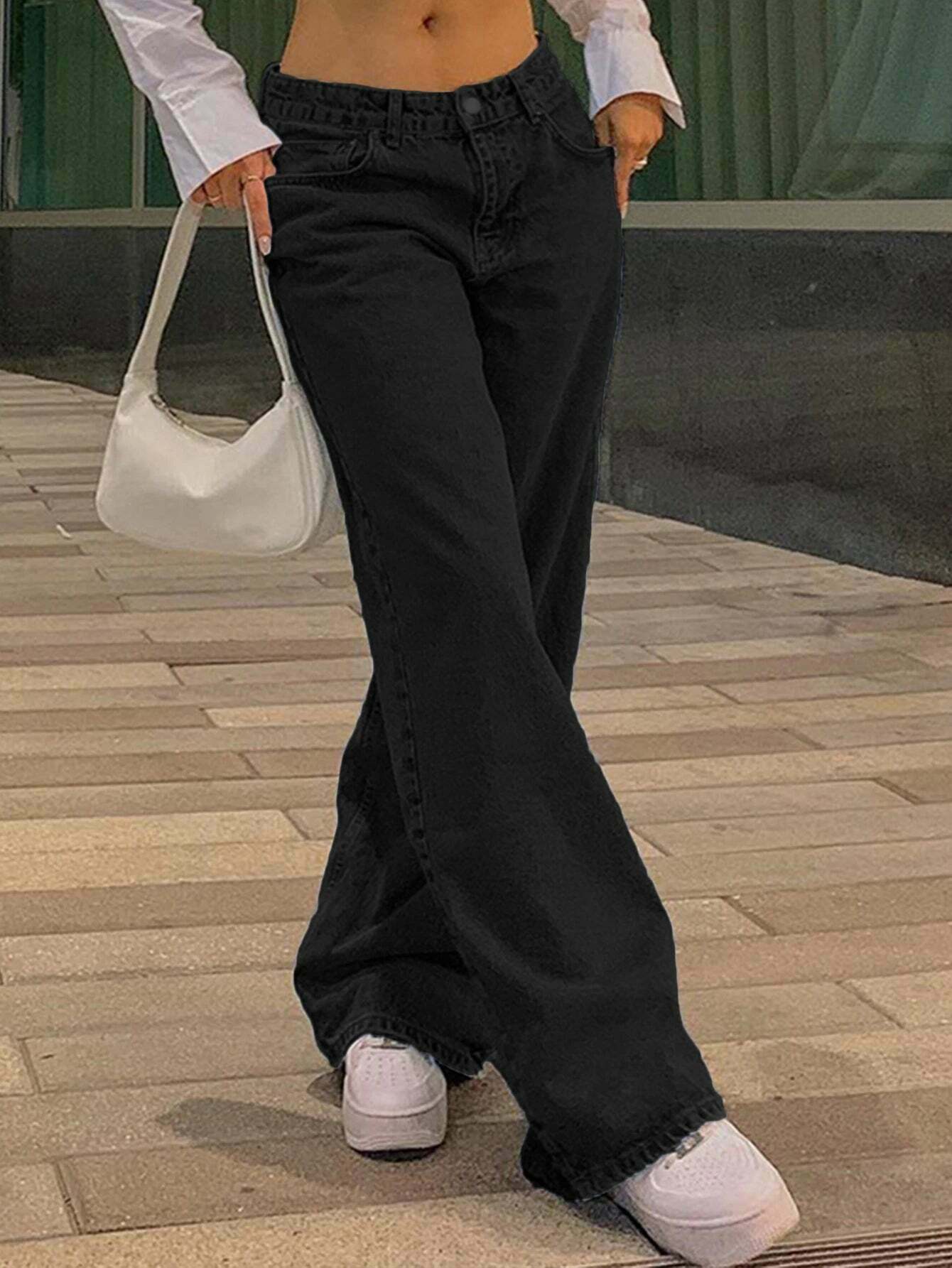 Valentina Verve Mom Jeans - Y2K Fashion Staple for Women with a Coquette Aesthetic and Grunge Style