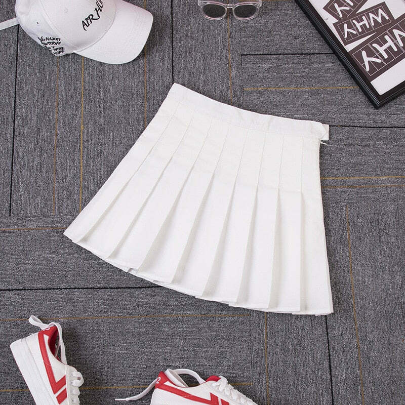 Vintage-Inspired Ruffled High-Waisted Skirt for Y2K Fashion Enthusiasts