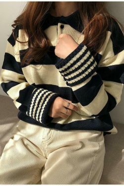 Vintage 90s Aesthetic Sweater: Y2K Fashion for Women - Coquette & Grunge Style Tops