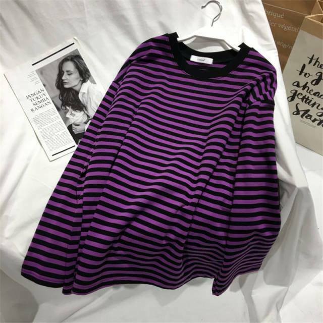 Vintage 90s Grunge Sweater - Y2K Aesthetic Coquette Style - Retro Fashion