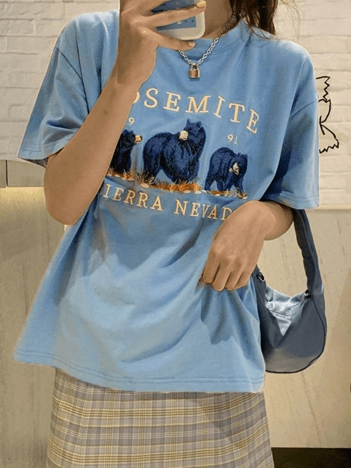 Vintage Bear Graphic Tee - Y2K Aesthetic Shirt with Coquette Style and Grunge Vibes